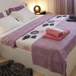  Apartment Verdi With Free Private Parking Space